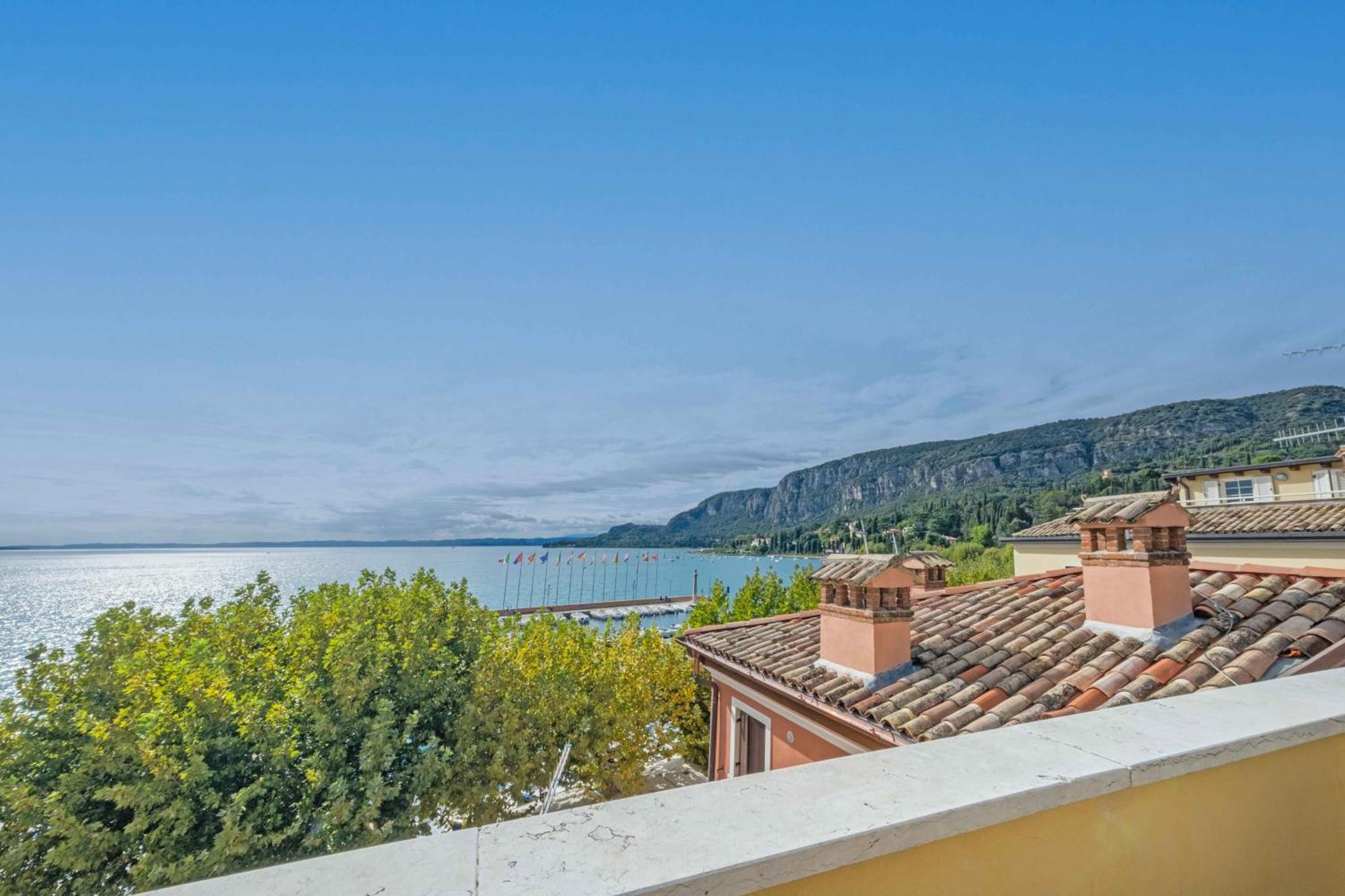 Apartmentsgarda - Baia Del Garda 5 Esterno foto